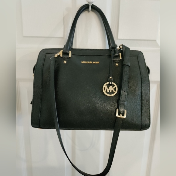 Michael Kors Handbags - Michael Kors Leather Purse Black